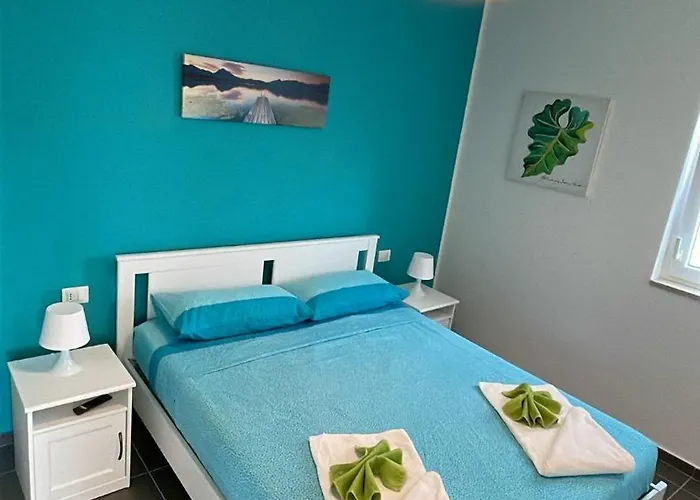 Bed and breakfast A 100 Passi Dal Mare